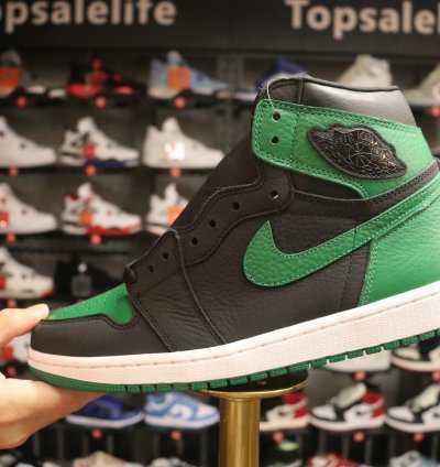 Jordan 1 Retro High Pine Green Black 555088-030