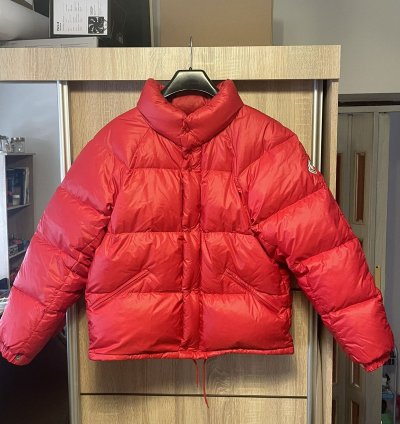 Brand NEW Moncler puffer jacket 80s