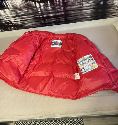 Brand NEW Moncler puffer jacket 80s