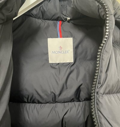 Men Moncler Jacket sz 3