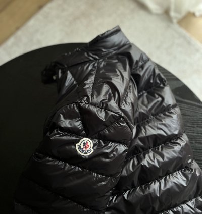 Moncler Acorus black jacket