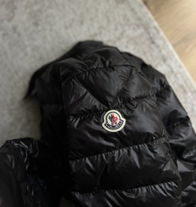 Moncler Acorus black jacket