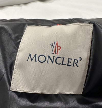 Moncler Beid Windbreaker Jacket