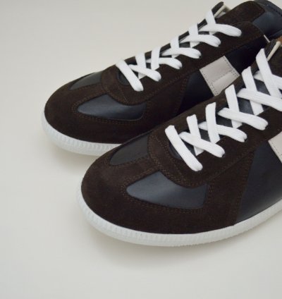 16 Black White GAT Sneakers