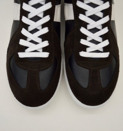 16 Black White GAT Sneakers