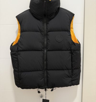 CANADA GOOSE ANGEL CHEN Bayan puffer vest sz New
