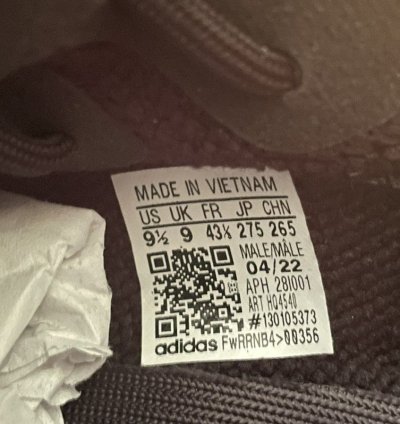 9 5 Yeezy 350 v2 Onyx Black 2023 v1 700 Pirate Utility 500