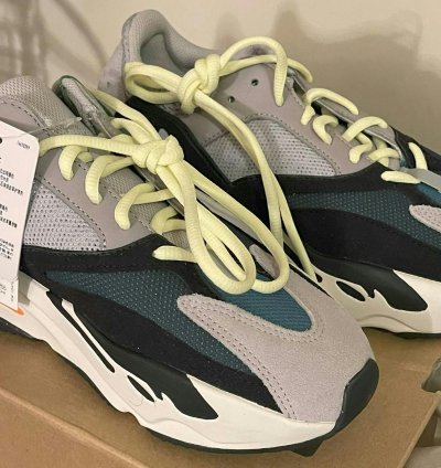 Adidas - Yeezy Boost 700 Wave Runner