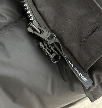 Canada Goose Chateau Down Parka black