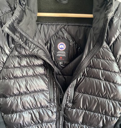 Canada Goose Hybridge Lite Hooded Jacket Medium in Black