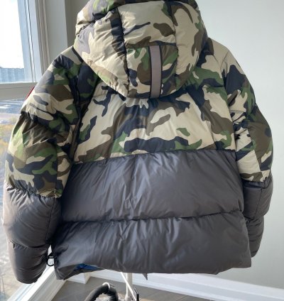 Canada Goose Junction Puffer in Camo