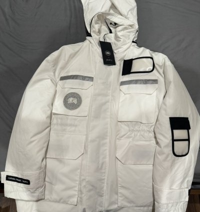 Canada Goose Juun Snow Mantra Down Parka