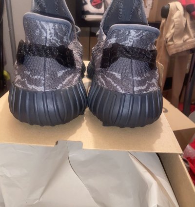 adidas Yeezy 350 V2 Dark Salt size 11 DS OG All