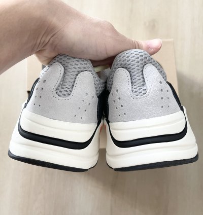 Adidas Yeezy 700 Wave Runner - Size 9 5