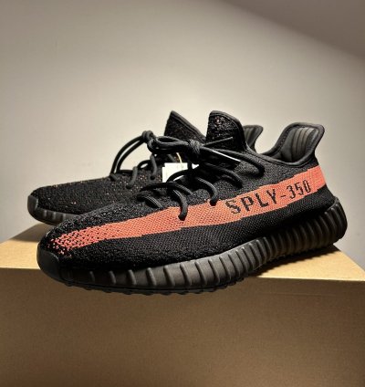 ADIDAS YEEZY BOOST 350 V2 Core Black