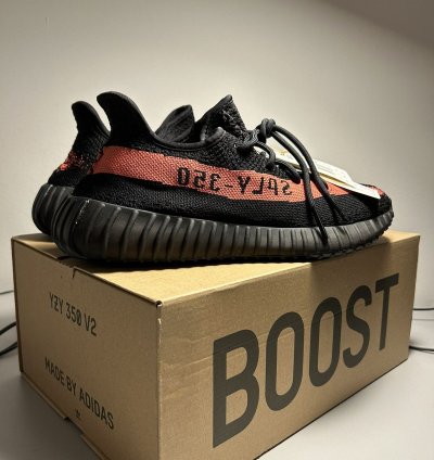 ADIDAS YEEZY BOOST 350 V2 Core Black