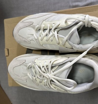 Adidas Yeezy Boost 700 Analog (2019)