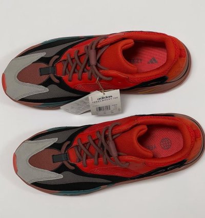 ADIDAS YEEZY BOOST 700 HI-RES RED HQ6979