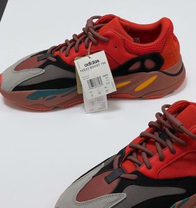 ADIDAS YEEZY BOOST 700 HI-RES RED HQ6979