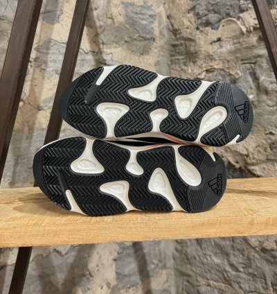 Adidas Yeezy Boost 700 Solid Grey Wave Runner Sneakers