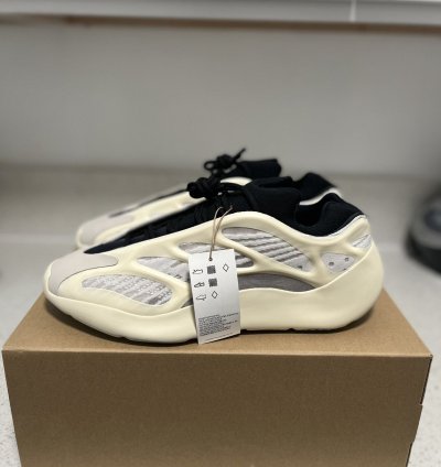 Adidas Yeezy Boost 700 V3 Azael (2019 2022) Size 12 Men