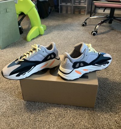 Adidas Yeezy Boost 700 Wave Runner