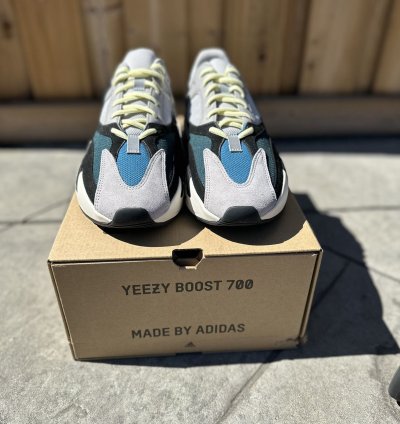 Adidas Yeezy Boost 700 Wave Runner (2023)