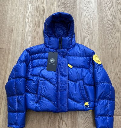 Canada Goose Pyer Moss Crop Wave Puffer