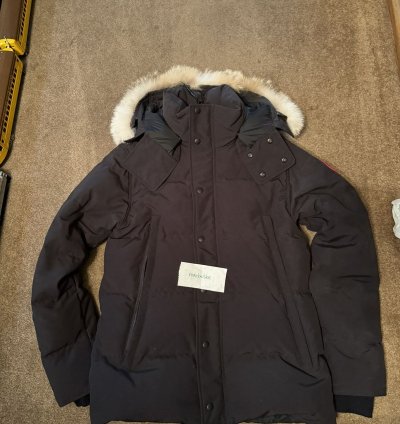 Canada Goose Wyndham Parka Size Medium
