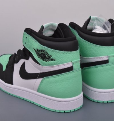 Mens Wmns Air Jordan 1 Retro High OG Green Glow DZ5485 130
