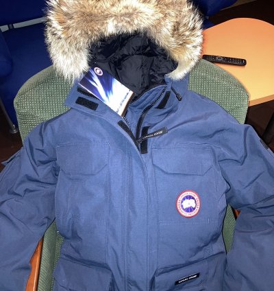 Legendary Canada Goose Expedition parka Jacket Coyote fur