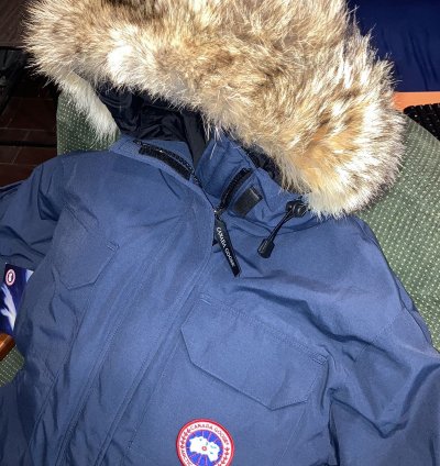 Legendary Canada Goose Expedition parka Jacket Coyote fur