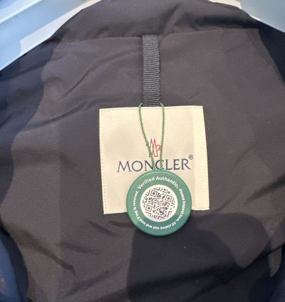 Moncler cecaud jacket brand new with tags size 4