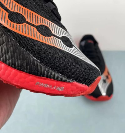 Saucony Endorphin Pro 4 black Vizired