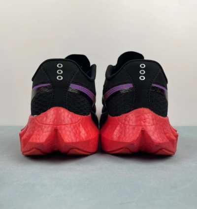 Saucony Endorphin Pro 4 black Vizired
