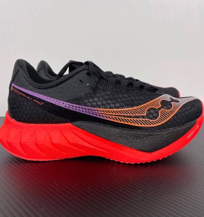 Saucony Endorphin Pro 4 black Vizired