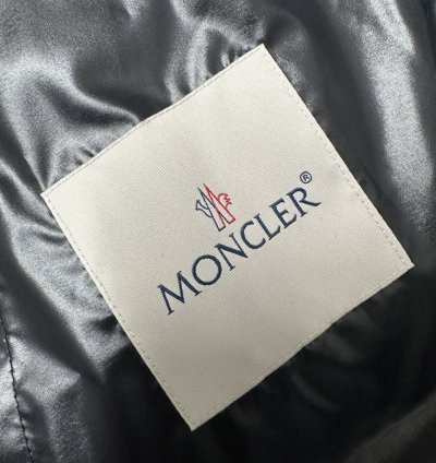 Moncler lauros mens puffer jacket size 2 medium black