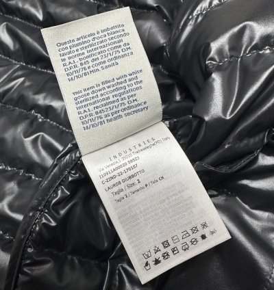 Moncler lauros mens puffer jacket size 2 medium black