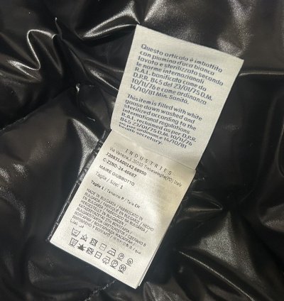 Moncler Maire Short Down Jacket Black