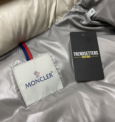 Moncler Maya mens puffer jacket cream size 5 2XL XL XXL