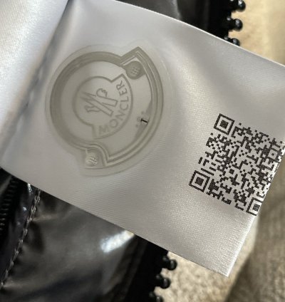 Moncler Maya Short Down Jacket