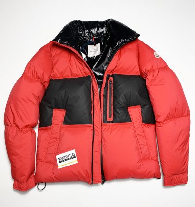 Moncler mens puffer jacket red size 3 Medium Black