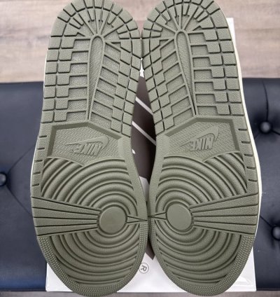 Air Jordan 1 Retro Low Og Sp Travis Scott Medium Olive