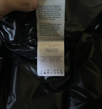 Moncler Montcla Down Jacket