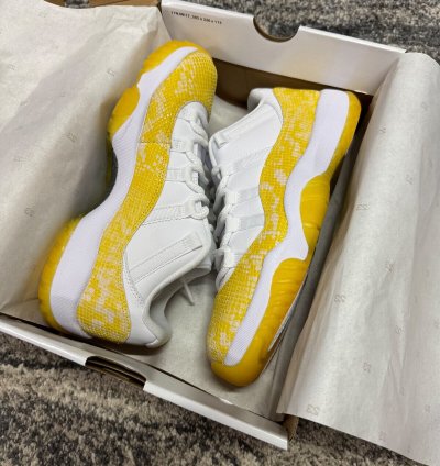 Nike Air Jordan 11 Retro Low yellow Snakeskin