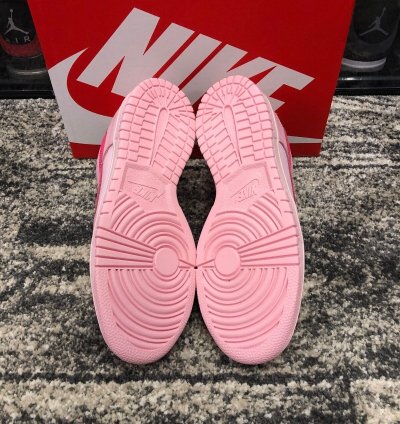 Nike Dunk Low triple Pink gs
