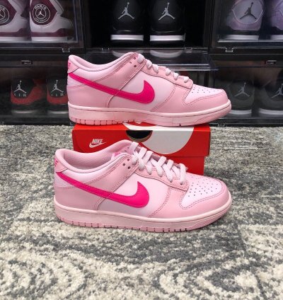 Nike Dunk Low triple Pink gs