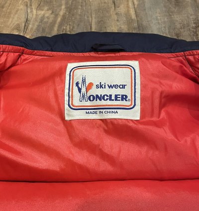 New Moncler Down Puffer Jacket Navy Embroidered Logo Vintage