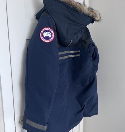 New- Erickson Parka In Blue Style And Warmth In One