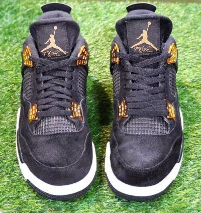 Jordan 4 Retro royalty